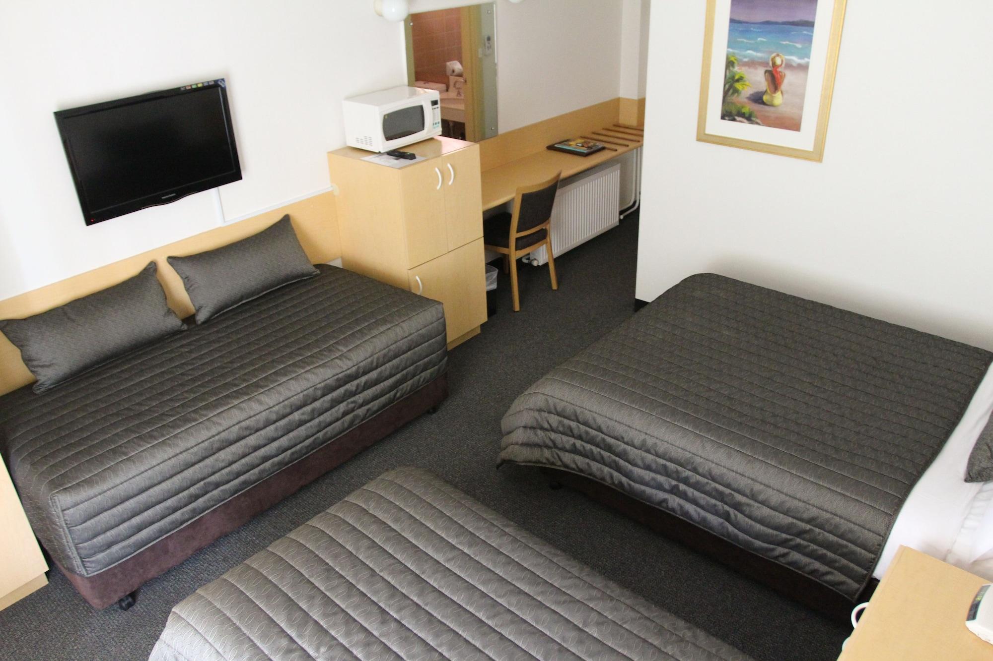 Mid City Motor Inn Queanbeyan Extérieur photo