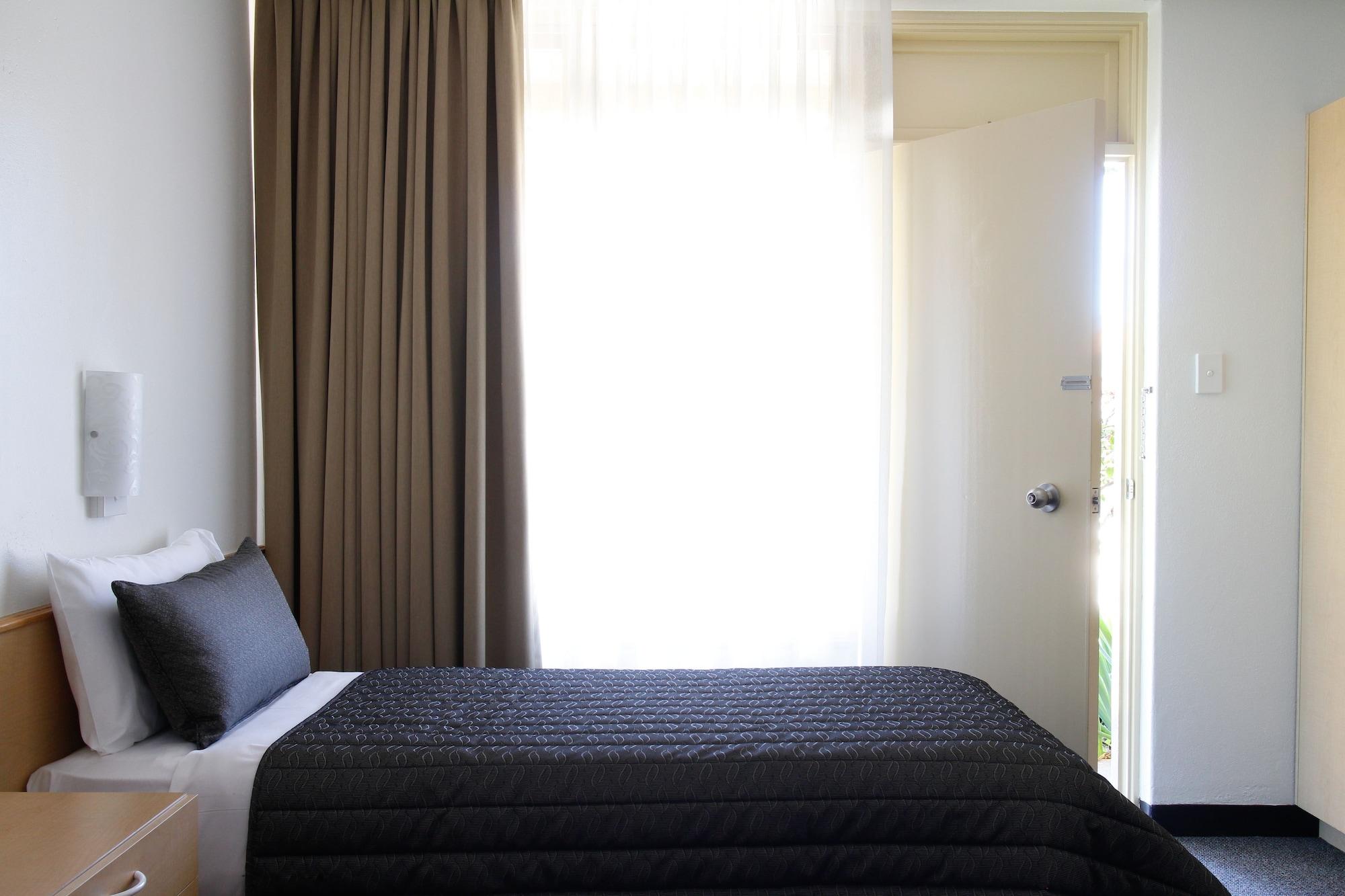 Mid City Motor Inn Queanbeyan Extérieur photo