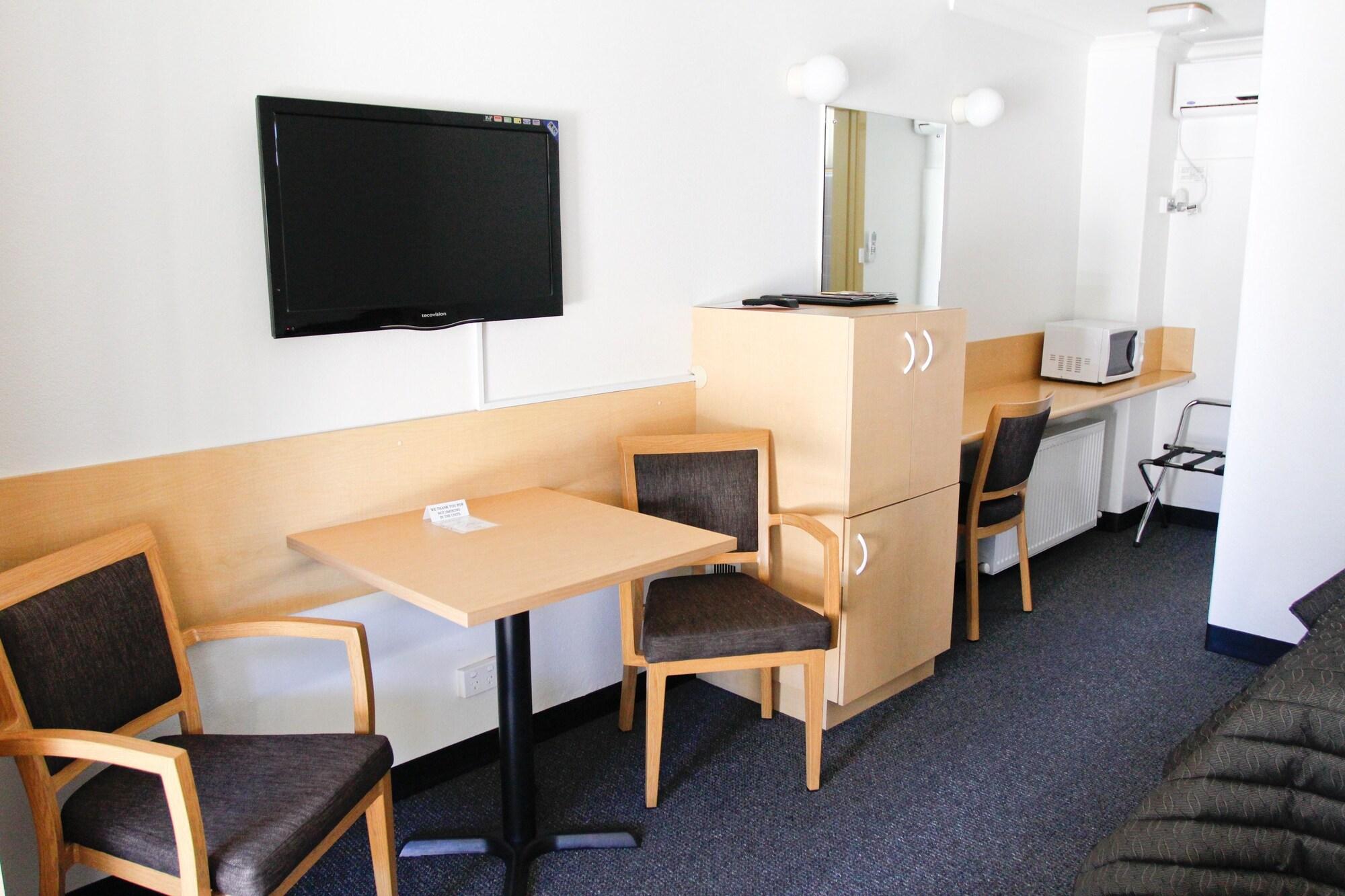 Mid City Motor Inn Queanbeyan Extérieur photo